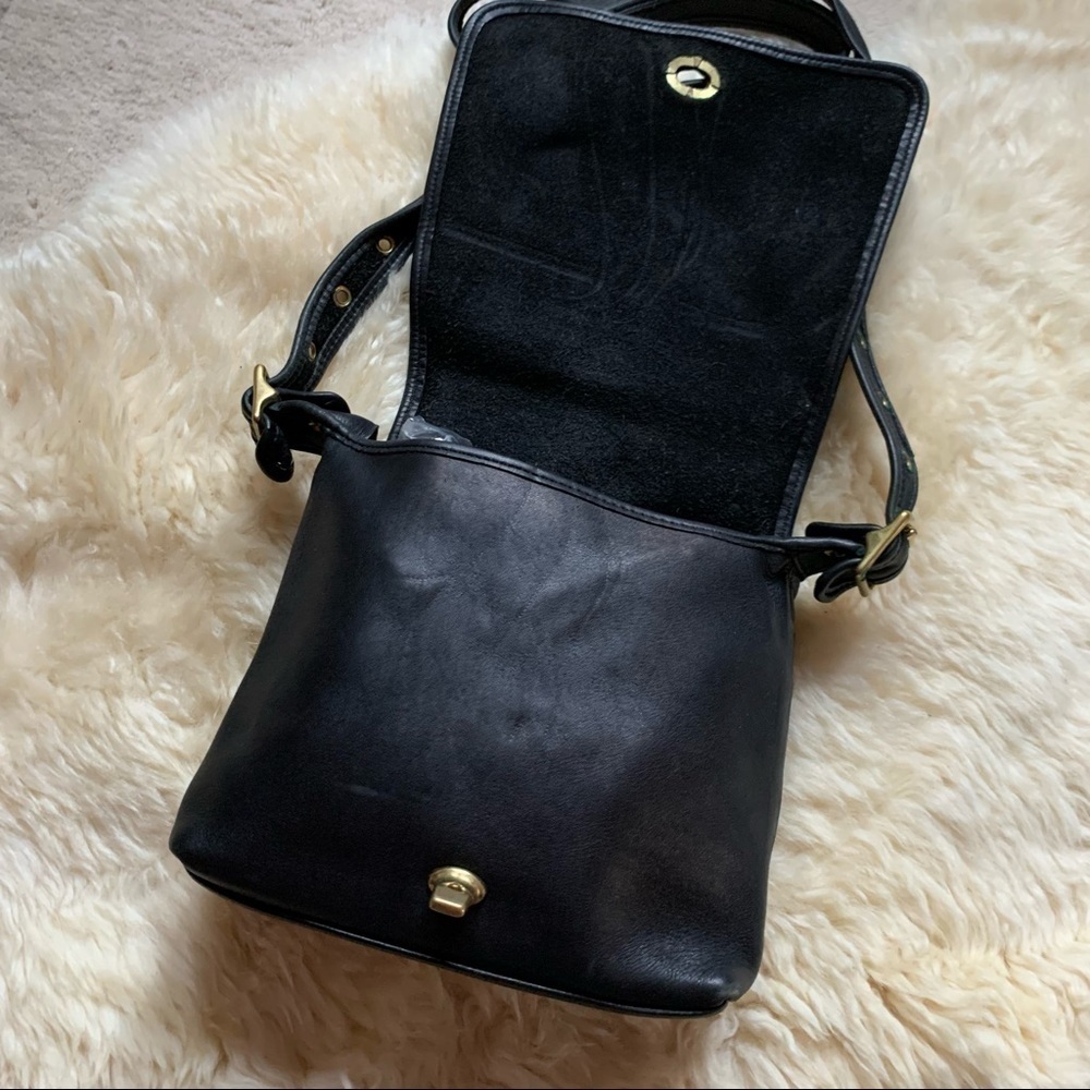 COACH Black Leather Classic Flap Crossbody Bag Purse - Picture 7 of 9